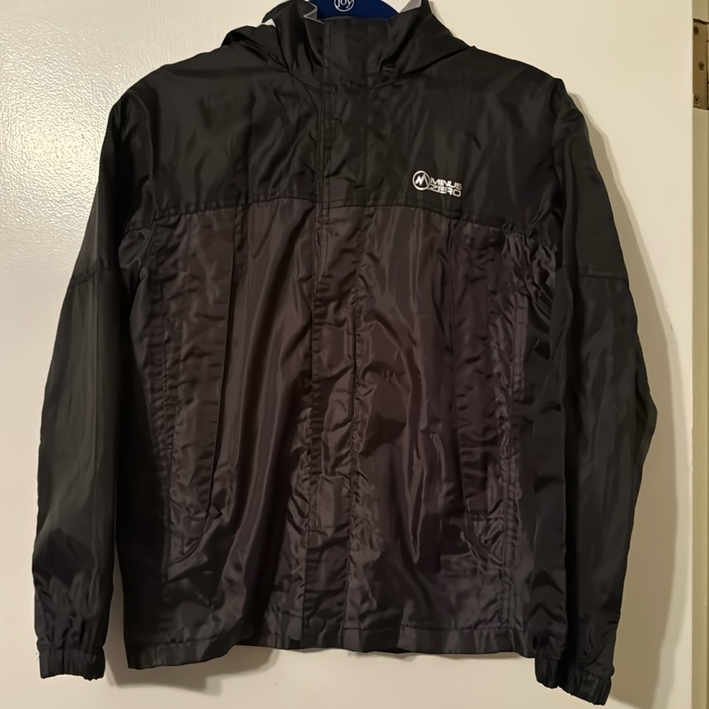 Minus Zero boys windbreaker rain jacket black size small 7/8